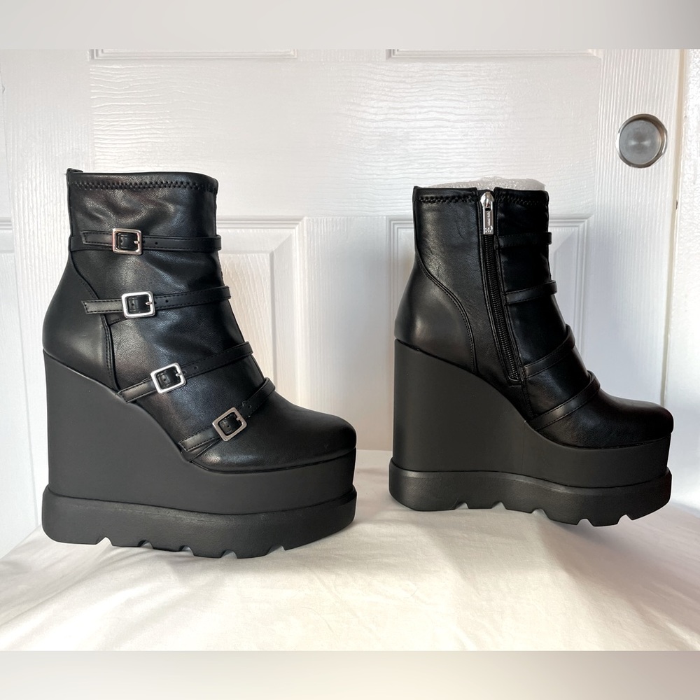 Jessica Simpson Chaela Wedge Bootie